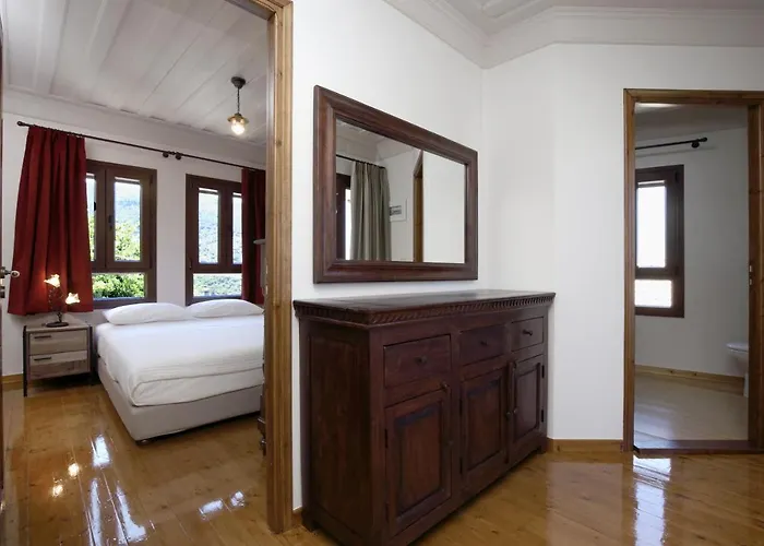 Stafilos House Villa