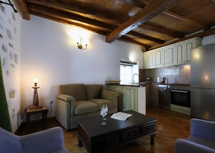 Stafilos House * Katouna